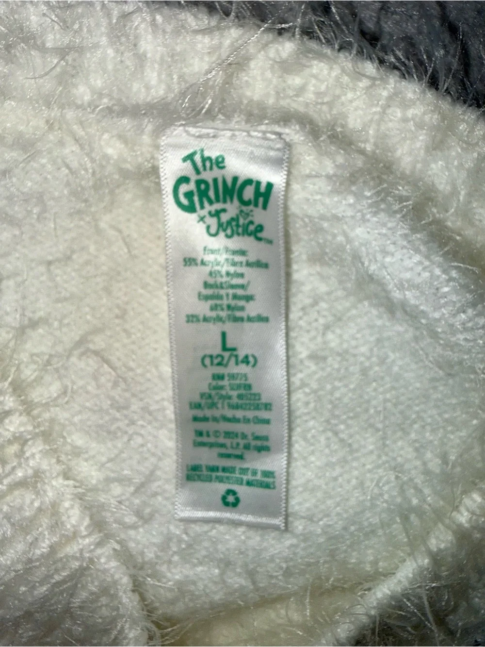 Cream Fuzzy Holiday Sweater with Grinch Graphic Girls 12/14